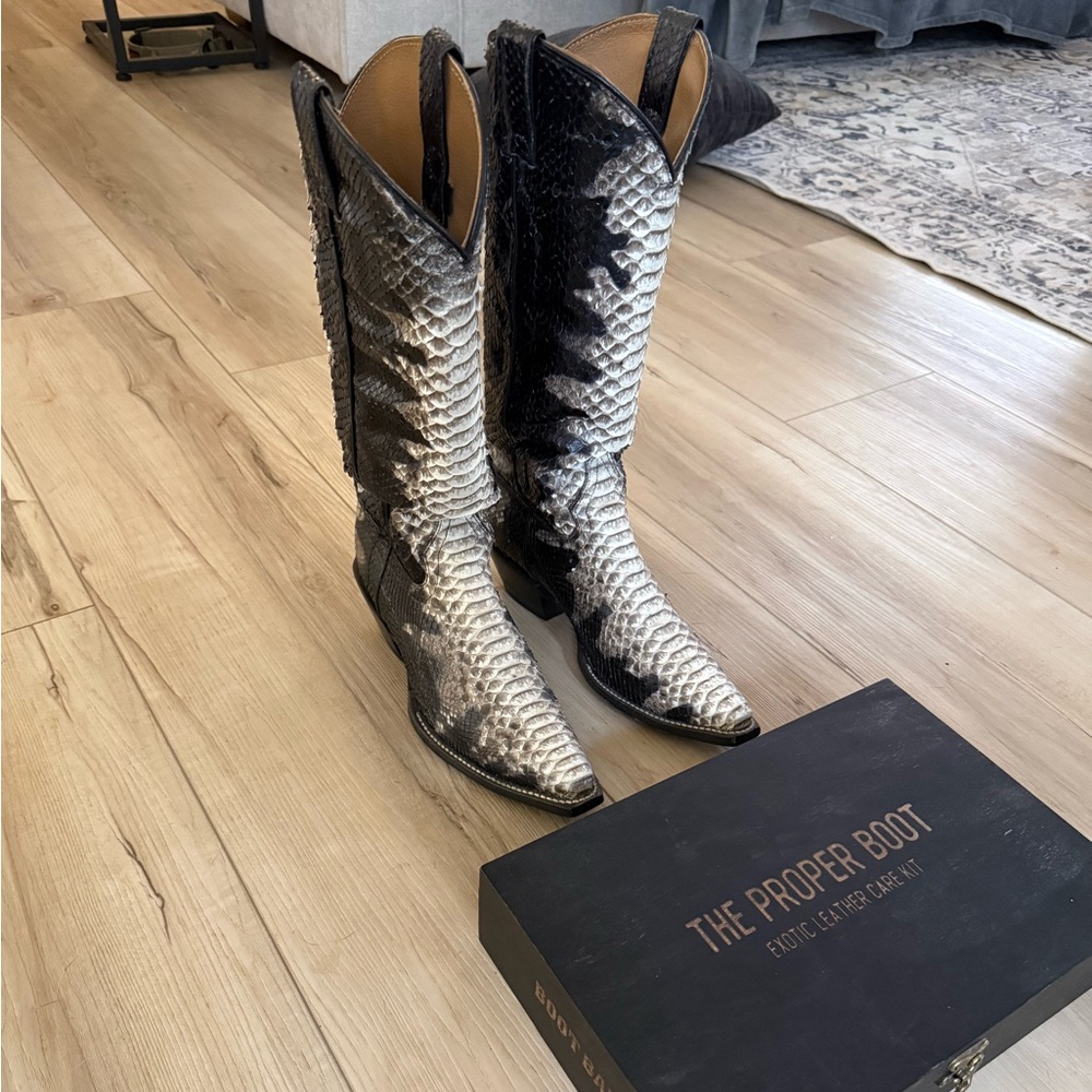 Idyllwind Women's Exotic Python Western Boots - image 3